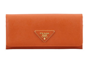 プラダ サフィアーノ トライアングル フラップ 長財布 PRADA SAFFIANO TRIANGLE FLAP LONG WALLET